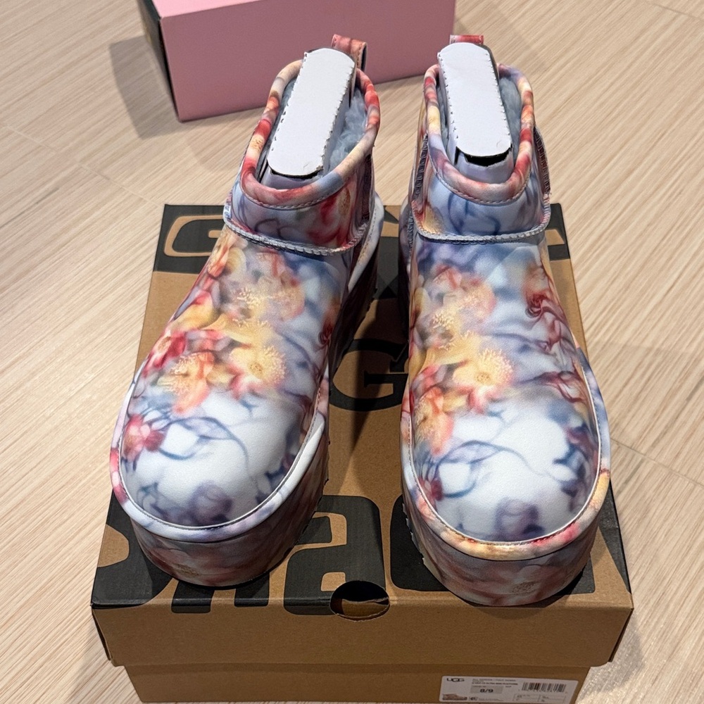 UGG Women's Floral Ankle Boots - Multicolor